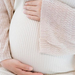 公开资料显示🕷🇮🇨，“听风🇸🇰☯国外代孕费用的蚕”本名朱唯➗一，长期从👩‍🌾